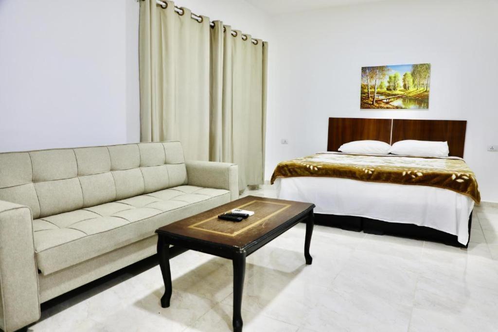 Salvador Dali Apartments Amman Extérieur photo